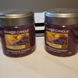 Yankee Candle (Lemon Lavender